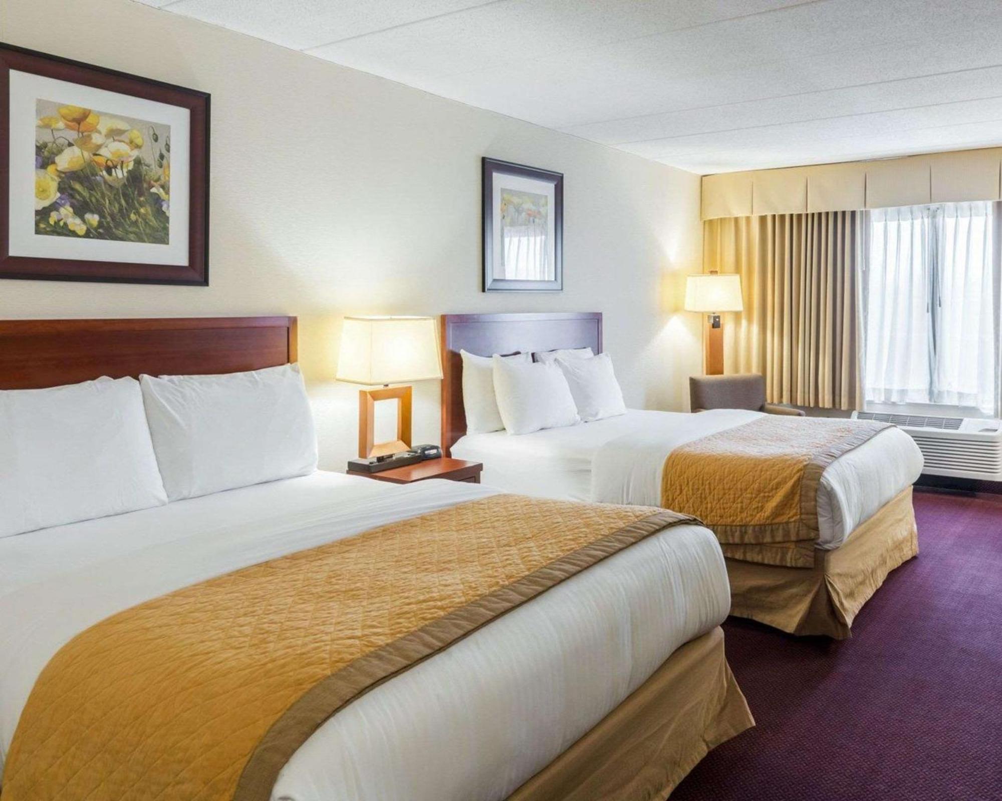 แคลเรียน โฮเทล ซอเมอร์เซ็ต - นิว บรันสวิก Hotel ซอมเมอร์เซ็ท ภายนอก รูปภาพ